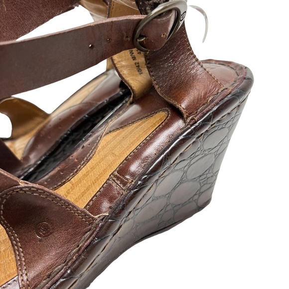 BORN Genuine Leather Strappy Wedge Sandals Slingback Warm Brown Shoes sz 10 - Picture 8 of 16